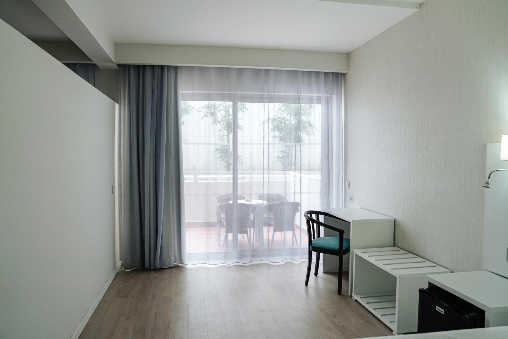 לאגוּ‏ש Carvi Beach Hotel מראה חיצוני תמונה
