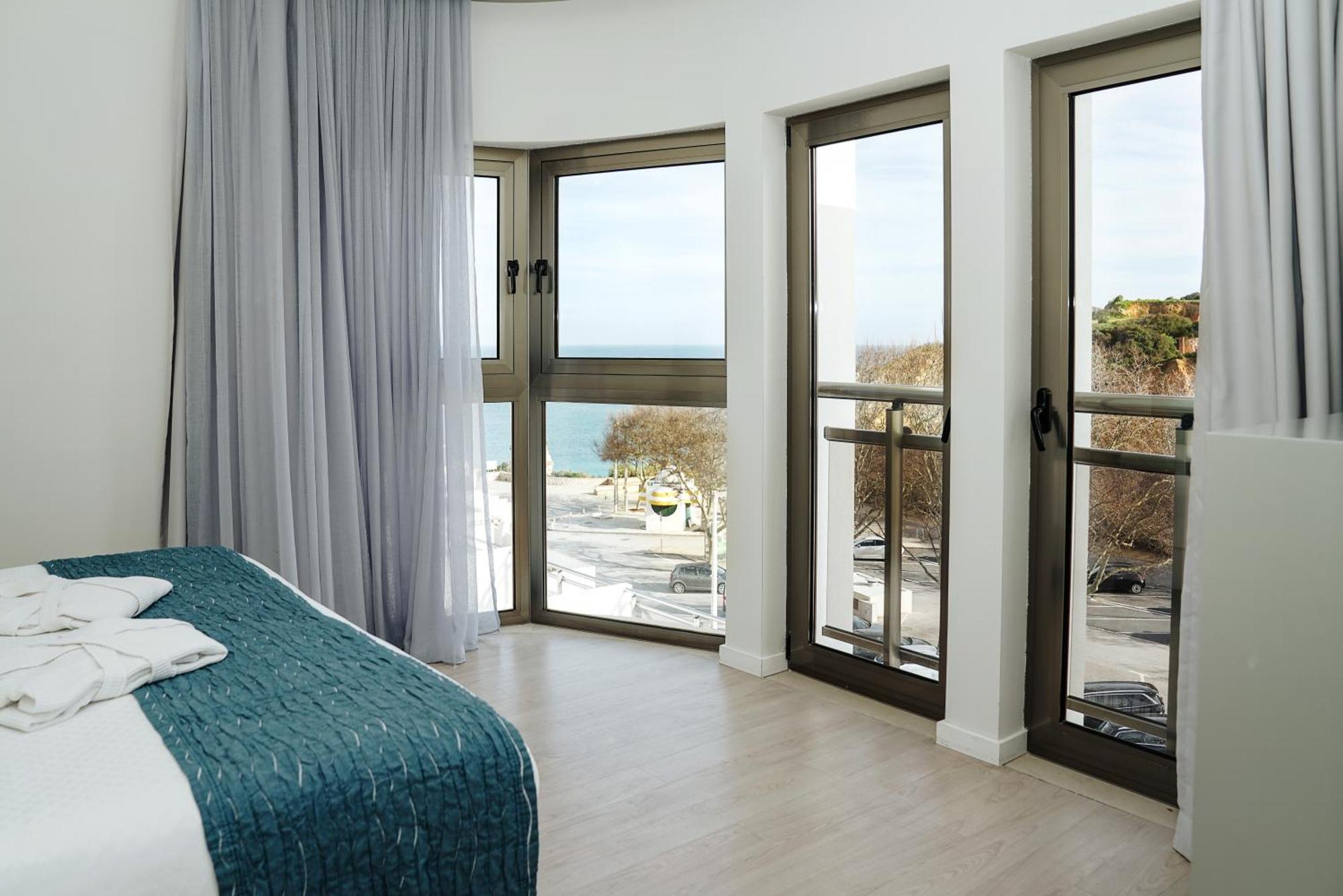 לאגוּ‏ש Carvi Beach Hotel מראה חיצוני תמונה